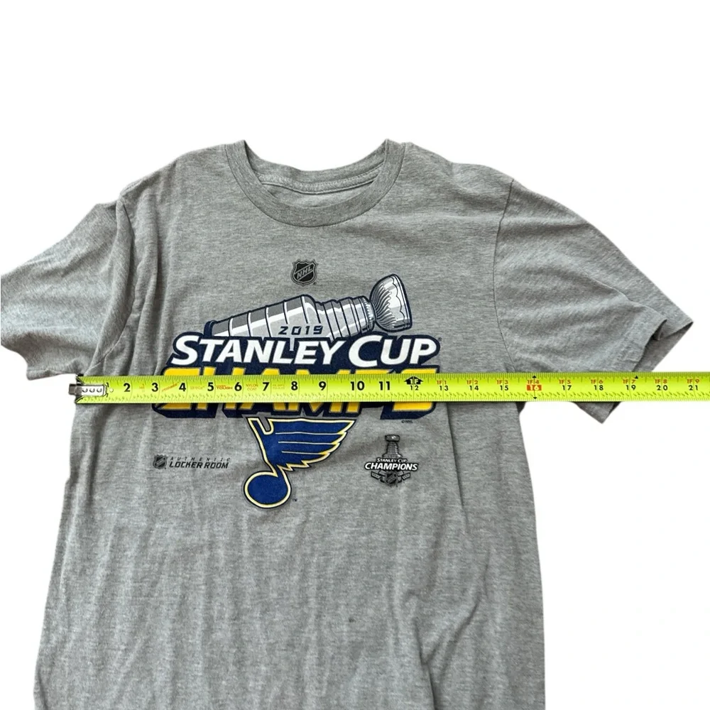 St Louis Blues 2019 Stanley Cup Champs Youth Boys T Shirt Size Large Gray‎ NHL